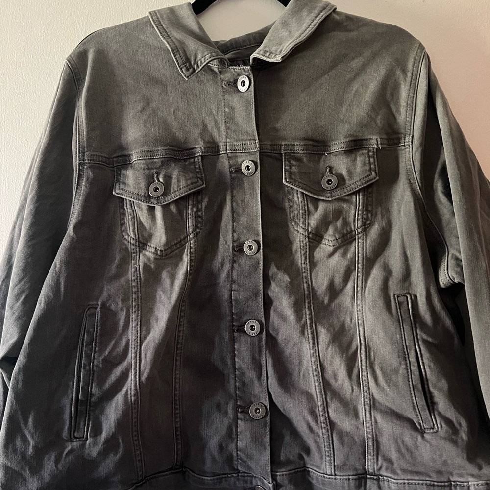 Torrid Super Soft Grey Jean Jacket - Picture 3 of 4